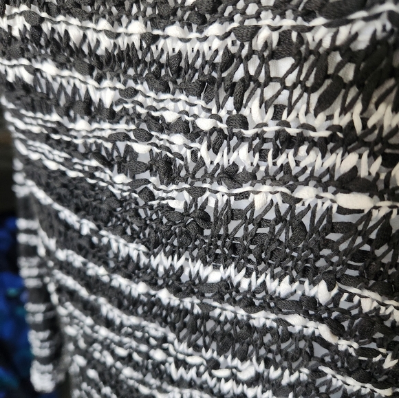 Eileen Fisher Textured Boxy Fit Sweater Size L Petite Black White Italian Yarn - Picture 3 of 5